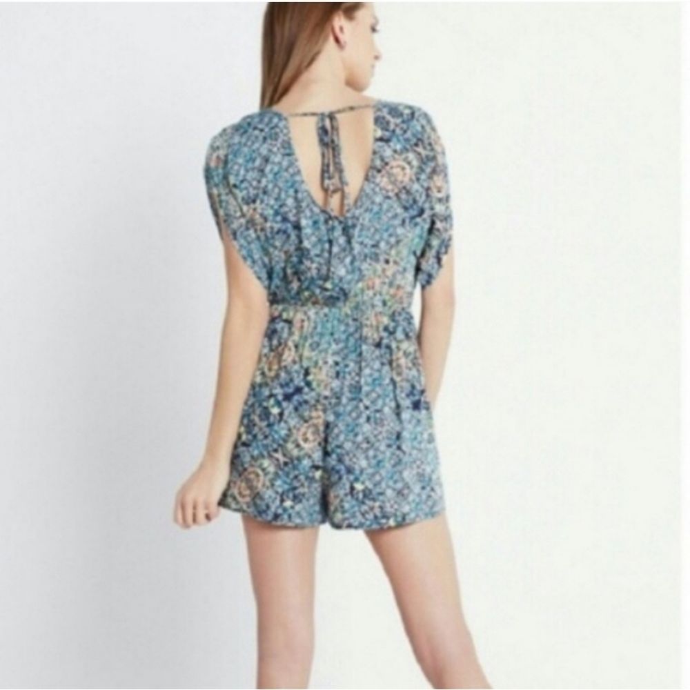 Bcbgeneration Floral Multi Romper - image 7